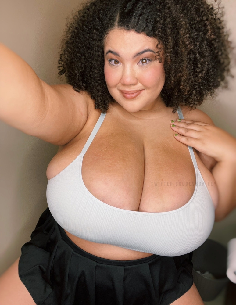 Goddess Bailey Busty Bbw Coeds Busty Bbw Porn